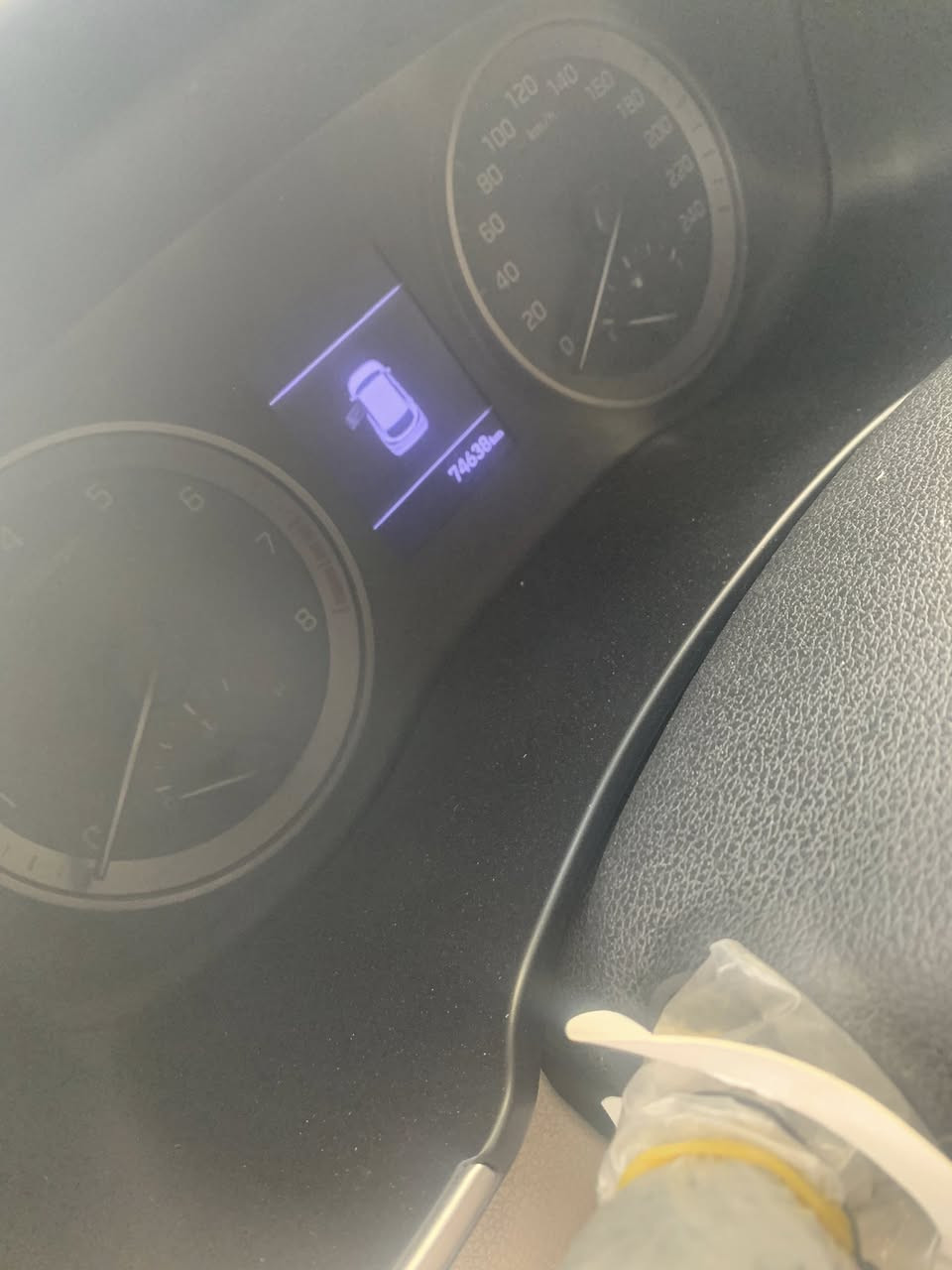 السلام عليكم توسان ٢٠٢٠ خمسة عدسات بك لايت لد مكان سياره بغداد رقم ***********.
