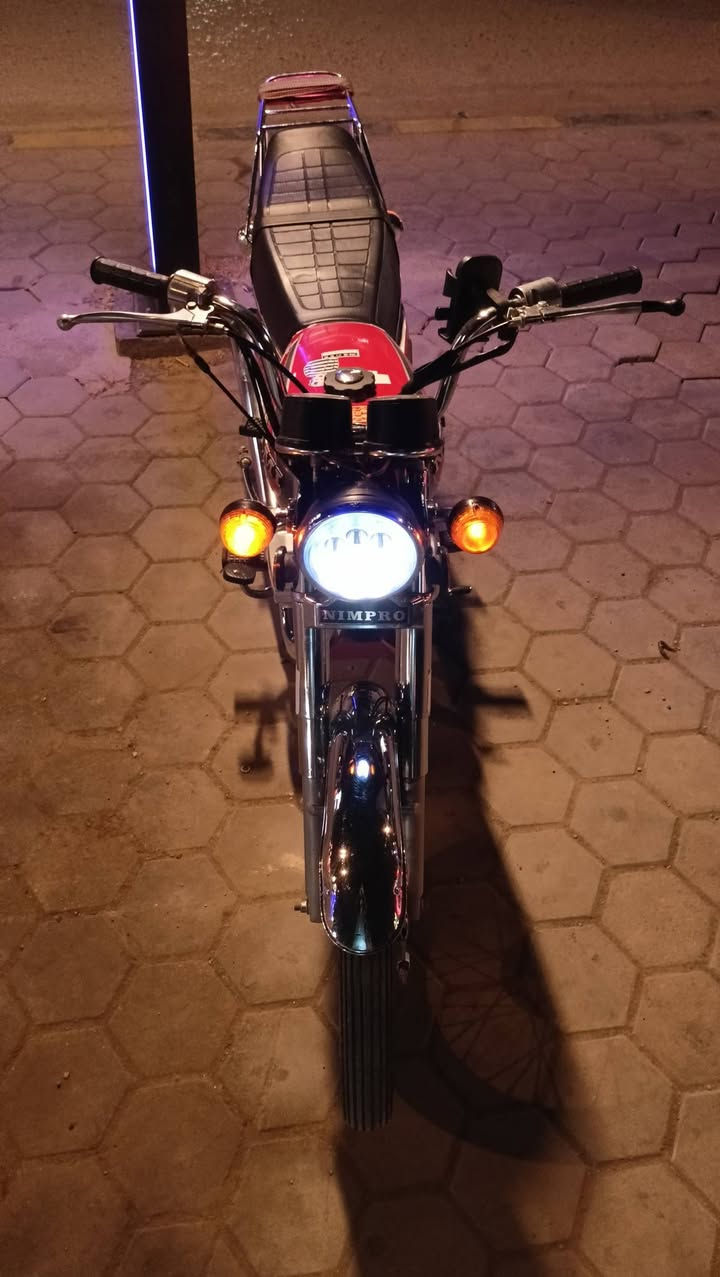 سلام عليكم اربعه كير مديل 2021طالعه بل2023 دراجه جديده كلشي بلادي بيها مكينه مكفوله من الفتح كمرك مدفوع وكيله العارضي يعني ترقيمها ميكلف اقل150الف مكاني نجف سعر 825 وبيها مجال للطيبين رقم ***********
