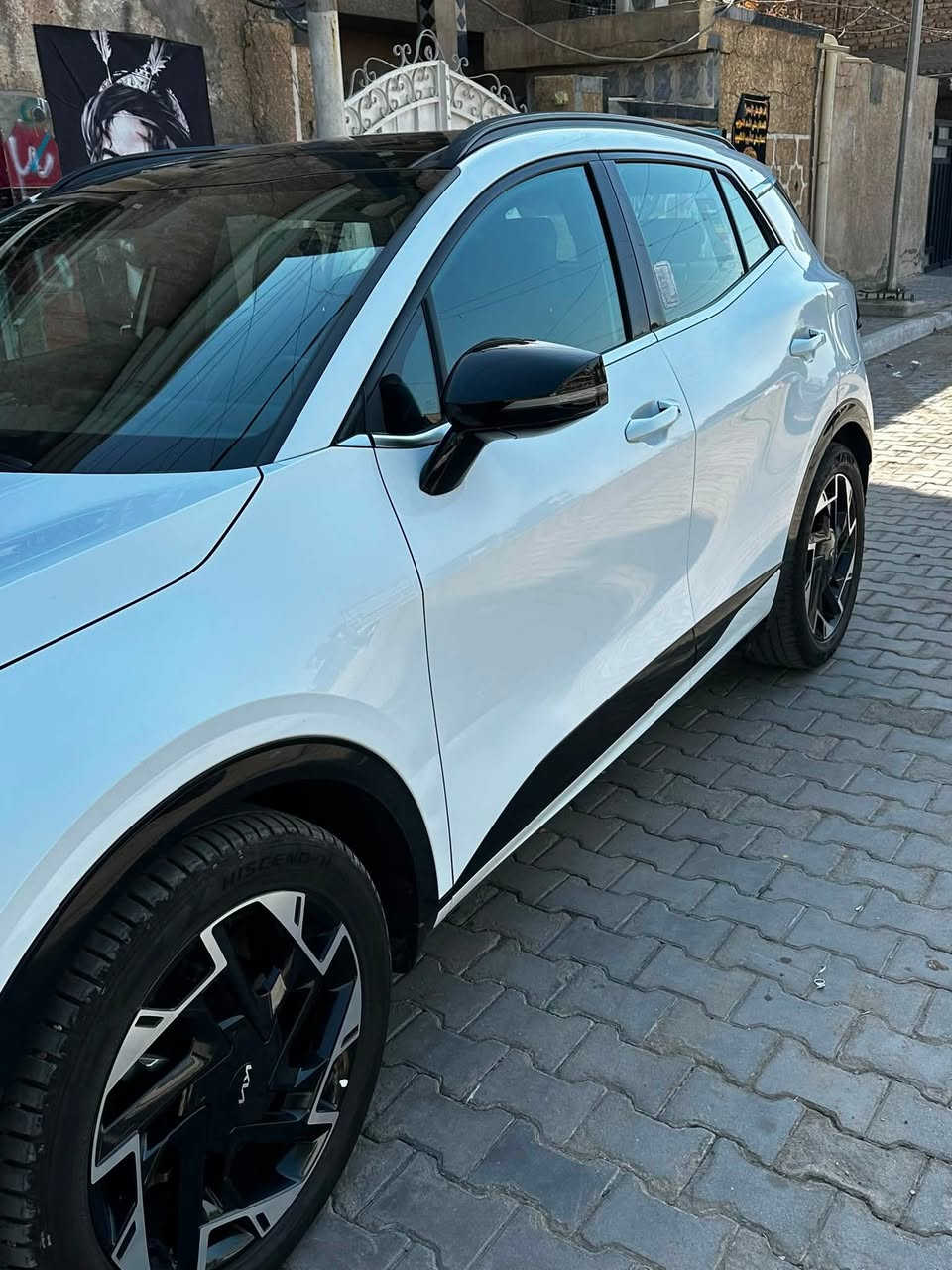 سلام عليكم 
كيا سبورتج جيتي لاين ٢٠٢٣
فول موصفات
كراسي كهرباء 
تدفه تبريد 
رادرات
صندوق كهرباء 
ومعرف موصفات جيتي لاين سياره نضيفه ومشيه ٣٣ الف سعر ٢١٠ رقم الهاتف *********** مكاني بغداد
