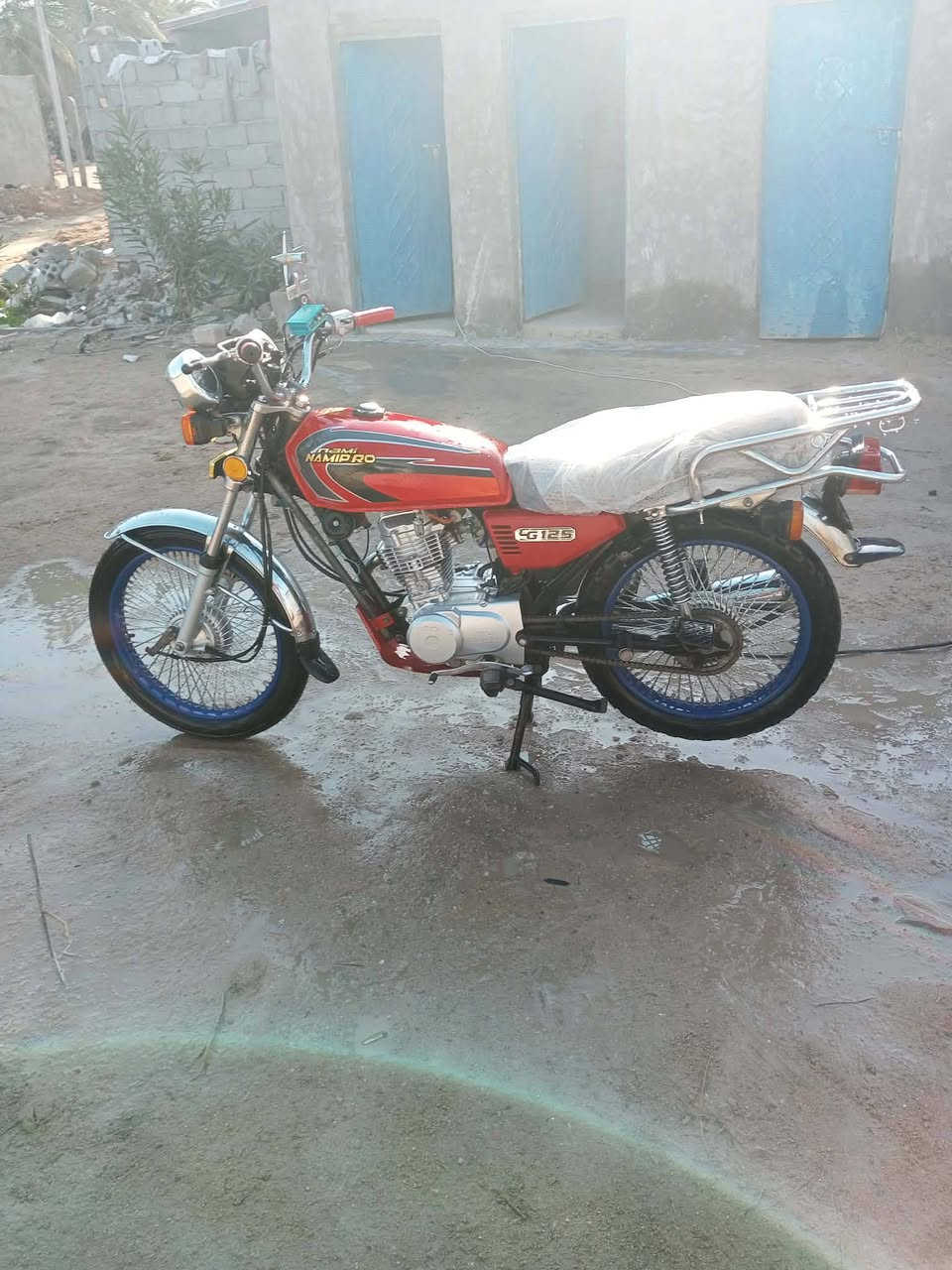 سلام عليكم دراجه للبيع دراجه نضيفه كلك كلك المكان نجف كوفه السعر 400وبيها مجال الرقم***********
