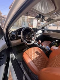 سيراتو ٢٠٢٤ فول رقم أربيل مكينه ٢٠٠٠ ماشيه ٤٩ مكفوله بيها طعجه بلباب ك...