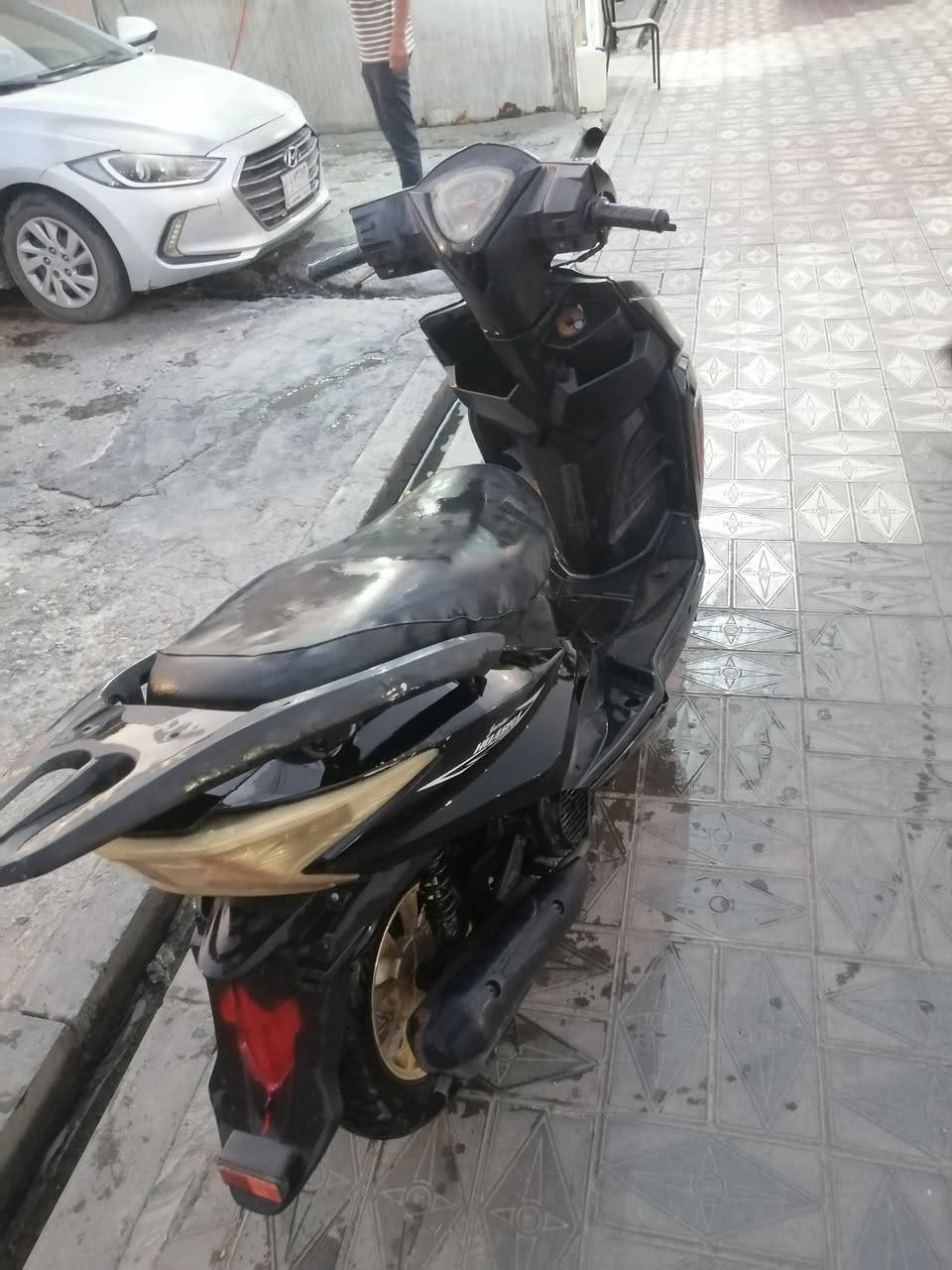 سلام عليكم شباب دراجه جديده مامفتوحه نضيفه الله شهد صار عدي ضرف وريد بيع السعر 400 وبيه مجال ***********
