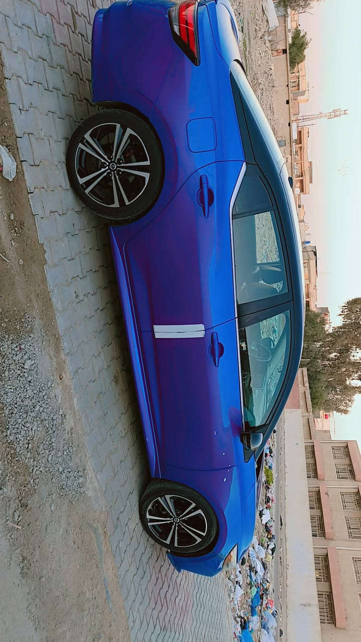 مراوس شعندك نزل نيسان اسنترا موديل ٢٢ كفاله عامه سياره فول مواصفاتSR يعني فول مكاني بغداد الحسينيه مراوس  ***********
