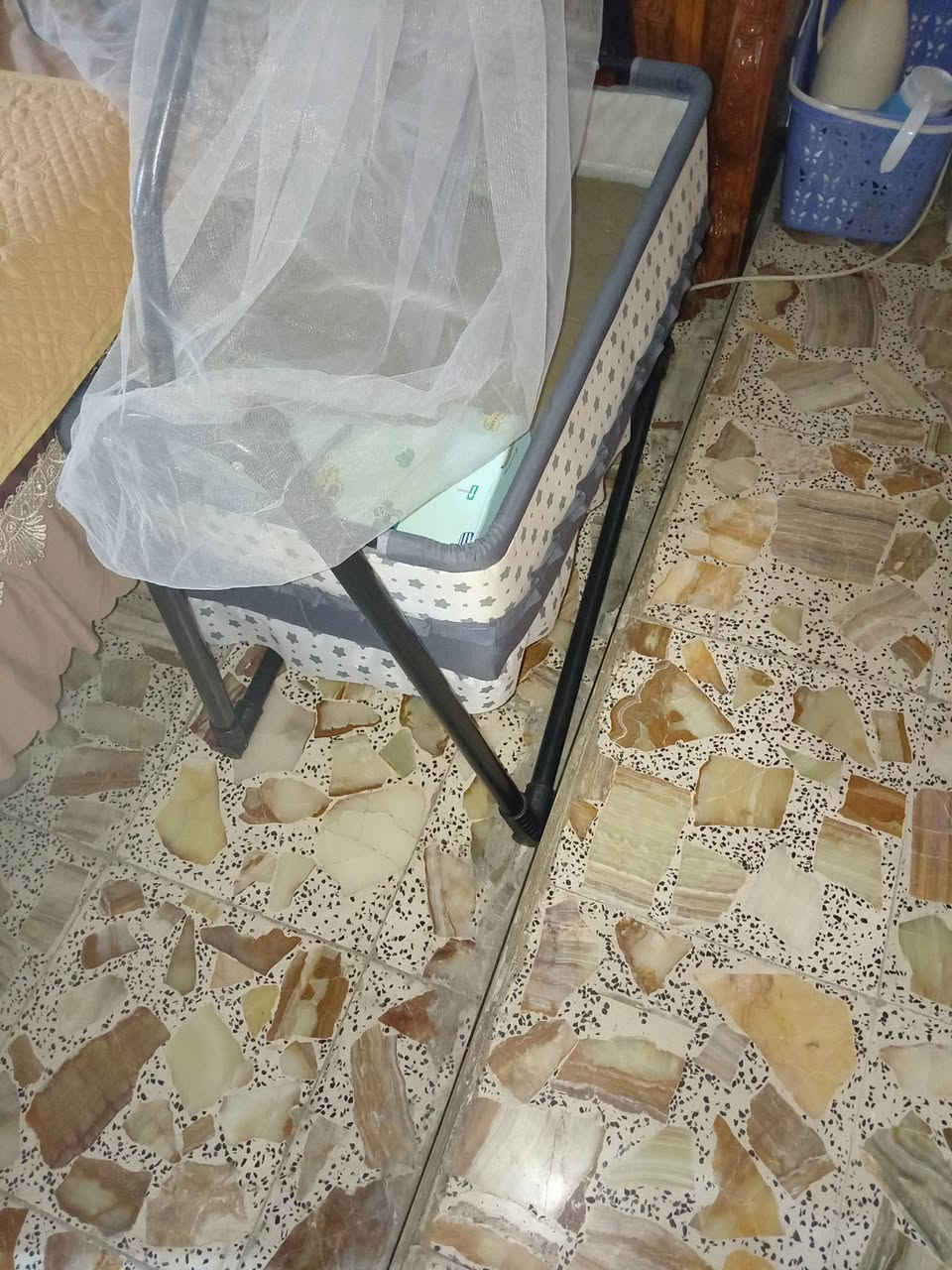 السلام عليكم  عندي  اغراض اطفال للبيع


**إذا كنت صاحب هذا الإعلان وتريد حذفه لأي سبب، رجاءا أرسل رسالة إلى الدعم الفني**