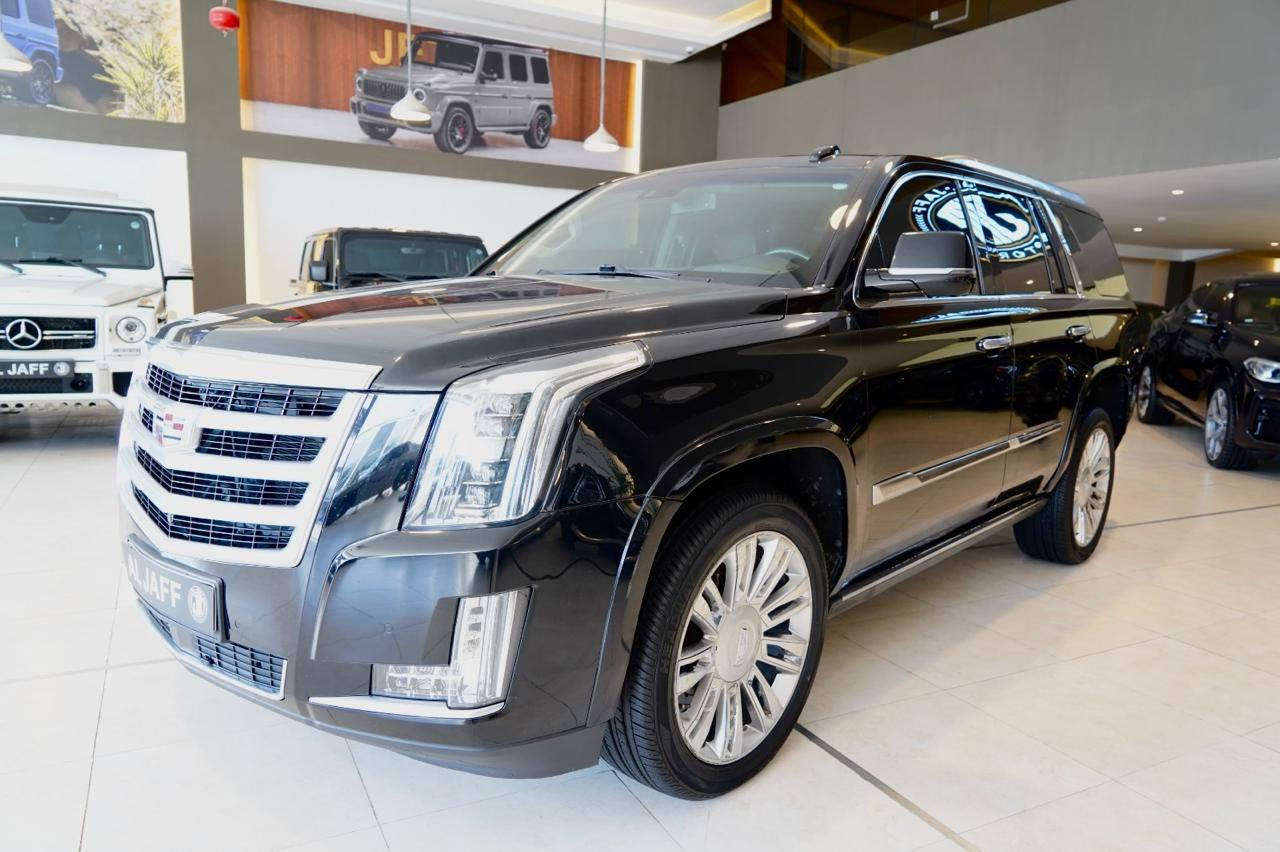 كاديلاك 2018
فتحة سقف 

داخل جلد مشمشي 

داخل VIP منفصل 

دوسات كهرباء 

رادارات 

قيادة ذاتيهً

لدات امامي خلفي بلادي 

كشنات تبريد تدفأه 

الخلفي ججكات كهربائي 

ماشيه 149,000 كيلو متر

السياره مضلله 

رقم سليمانيه 

بيها جاملغ امامي بيدي نشخط  فقط شخط قبل شهرين ونصبغ علئ اثرها جهة السايق 

السياره نظيفه جدا جدا وبيهها دفتر خروجيه مجدد كمركي

صيانتها بشركة المنصور 

تخم تاير اصلي 

السياره جاهزه وبالعافية على الياخذها رقم سليمانيه جديد 

سعرها 390 $ وترهم مراوس حسب القناعه بسيارة لاتتجاوز 170$

***********
