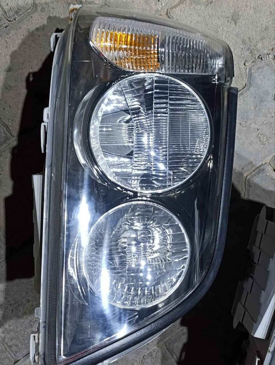 السلام عليكم ورحمه الله وبركاته
لايت ملكه ابو عيون زوج زيروووو
لا مبدل جام ولا ملعوب بي كله اصلي 
ابو الولد كلوبات زنون ناصي بلاد كل 
غراضه كاملات لا اليطه مكسوره ولا ابد
تفصيخ حاويه محولات حته البراغي 
وياه الاصليه الفيش كلهن مكطعات وياه

***********
***********

موجود توصيل الجميع المحافظة العراق
