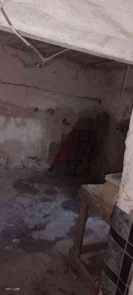 بيت للايجار مكانه السهلة شارع البو حازم 
سعر الايجار 100 الف 
للعلم البيت متروك صار 5 سنوات 
واتساب أو اتصال *********** النجف
