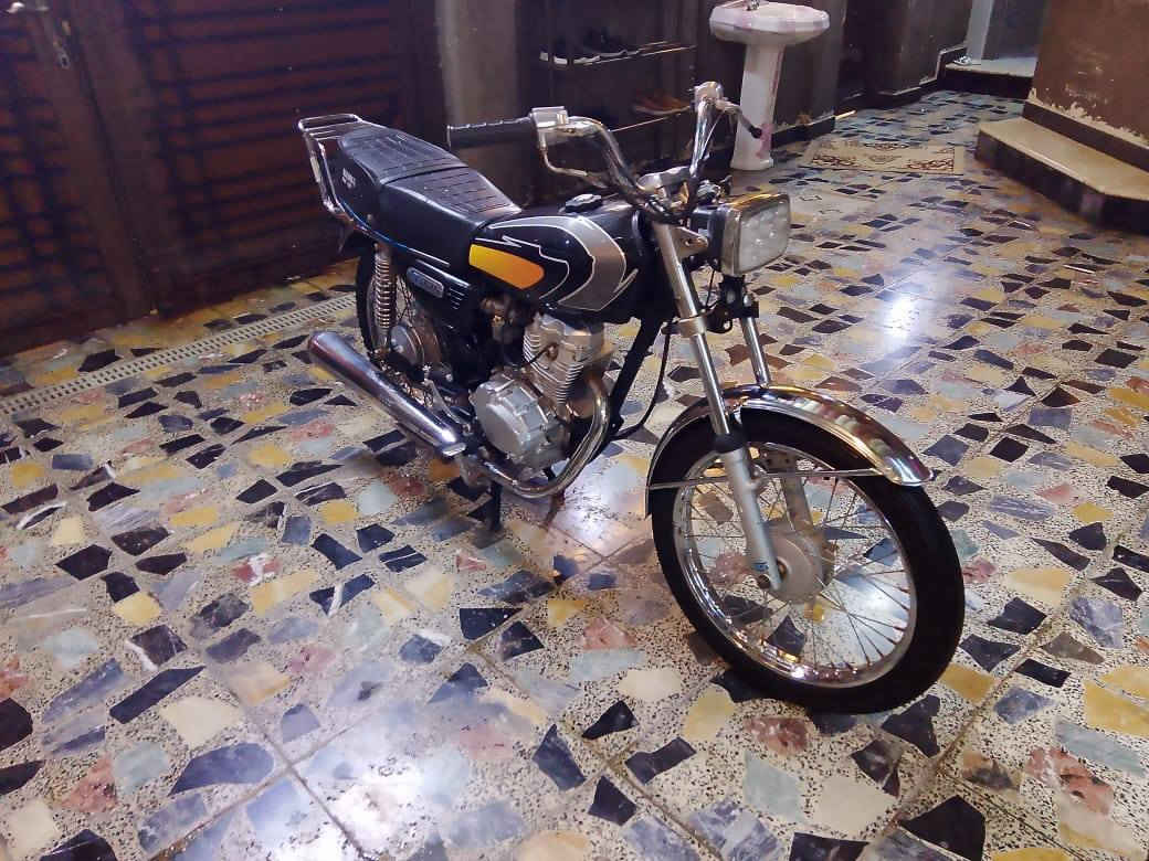 مكلف بالنشر دراجة للبيع متين أوراق مديل ٢٢ السعر ٧٥٠وبيها مجال لشراي يتصل على هذا رقم ***********
