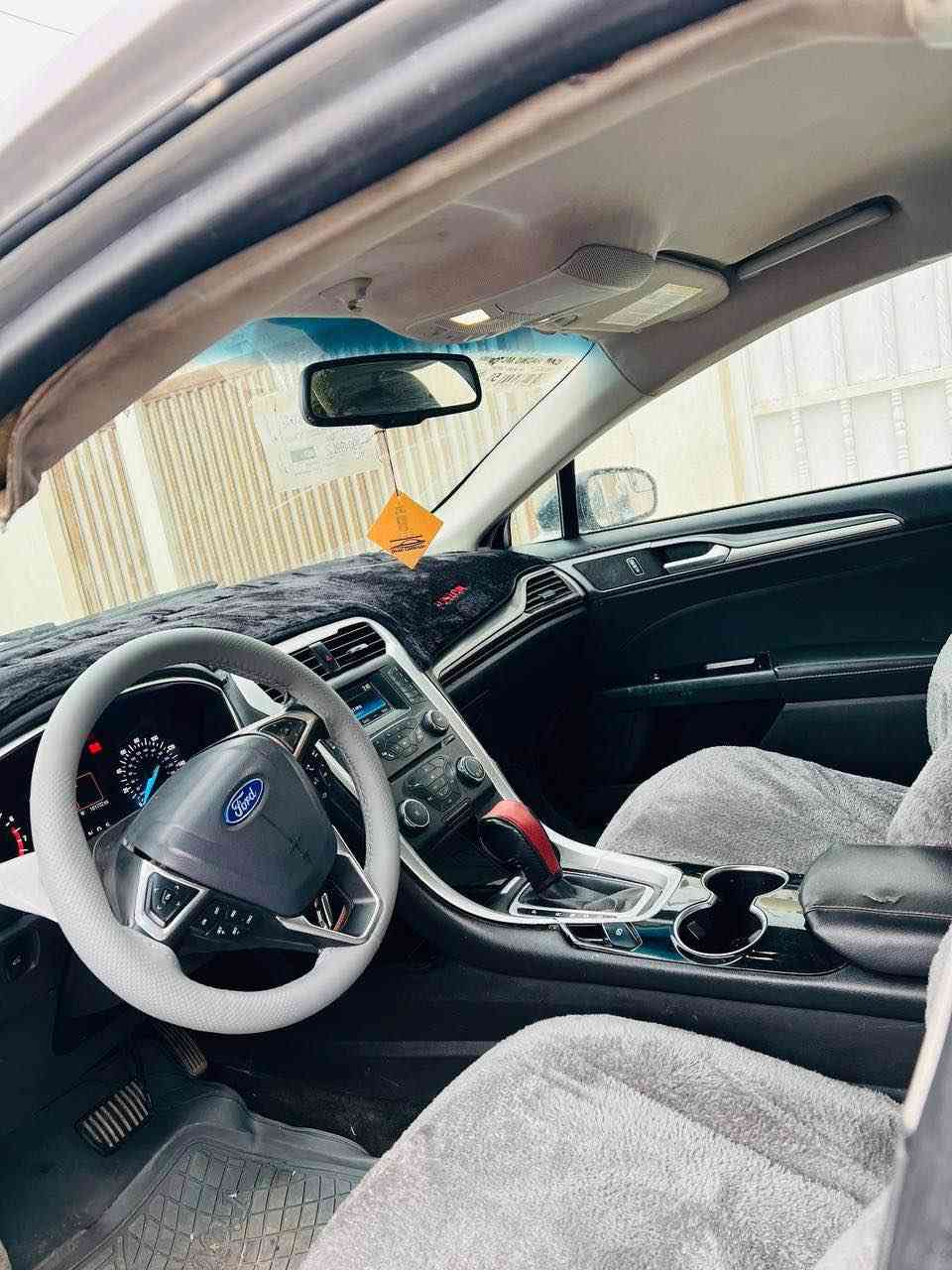 فورد فيو ژن .2016.مه كينه 2.5.
مه رغوب  بى تؤربو  ره قه موو سه نه وى نويه   ٦بارجه ى سبوغه  مواسه فات SE 
بريك به سمه  ته بريت مه ركه زى  ده بل گير  بى مه سره فه سه ياره كه   
 *********** أربيل, العراق
