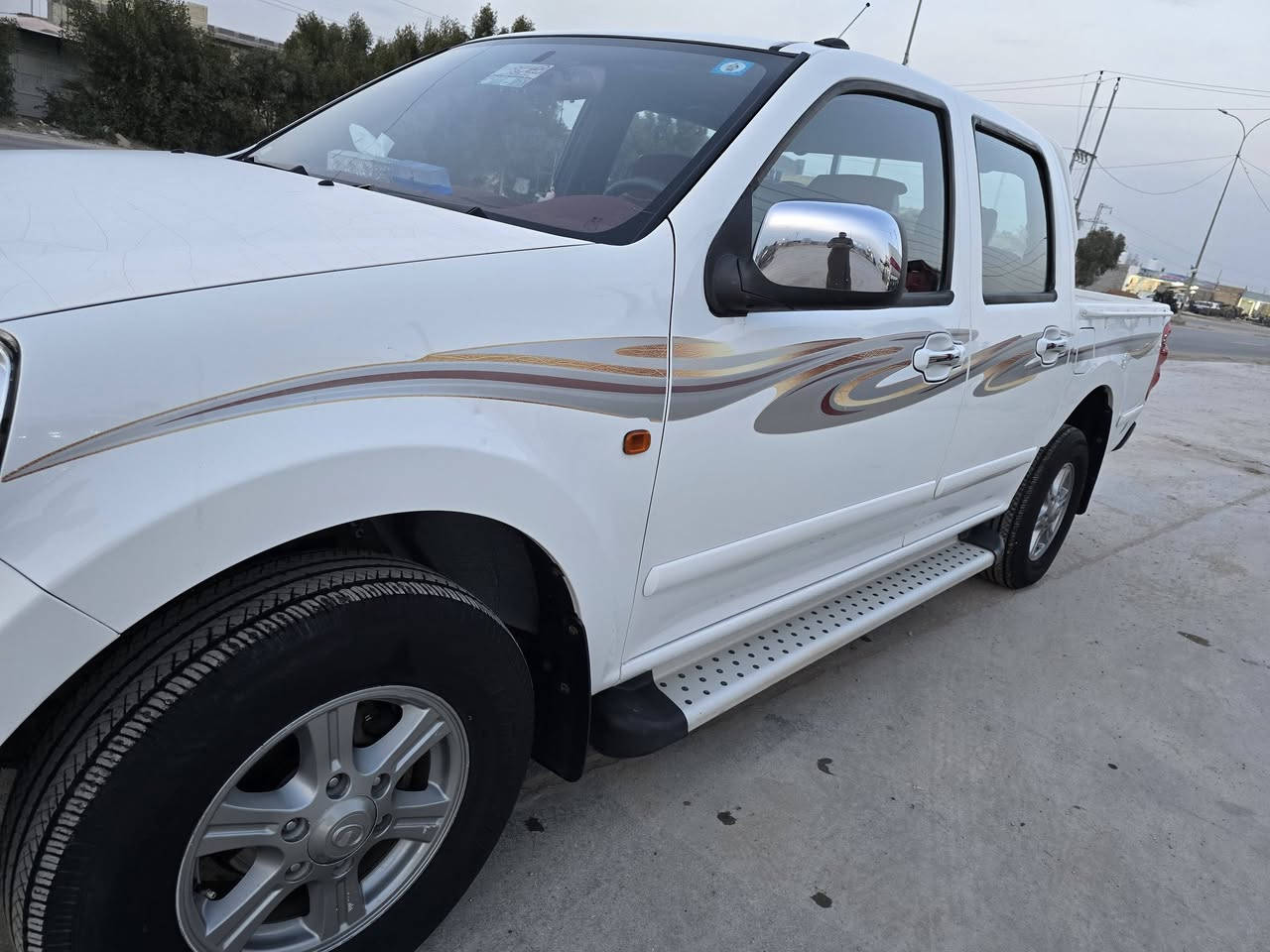 السلام عليكم
كريت موديل 2016 رقم بابل تحويل مباشر 

سنويه مجدده لغاية 29 مشروع وطني 

مكفوله كفاله عامه ماشيه 80 الف حقيقي 

سياره على وظع الشركه

سبير الشركه ما نازل  

كفاله عامه لا صبغ لا ضربه لا خياس 

كير محرك على الشركه 

حداديه شرط تخم تاير شرط 

تبريد تدفئه شغاله 

السعر 97 وبيه مجال 

الاتصال *********** مكان ديوانيه
