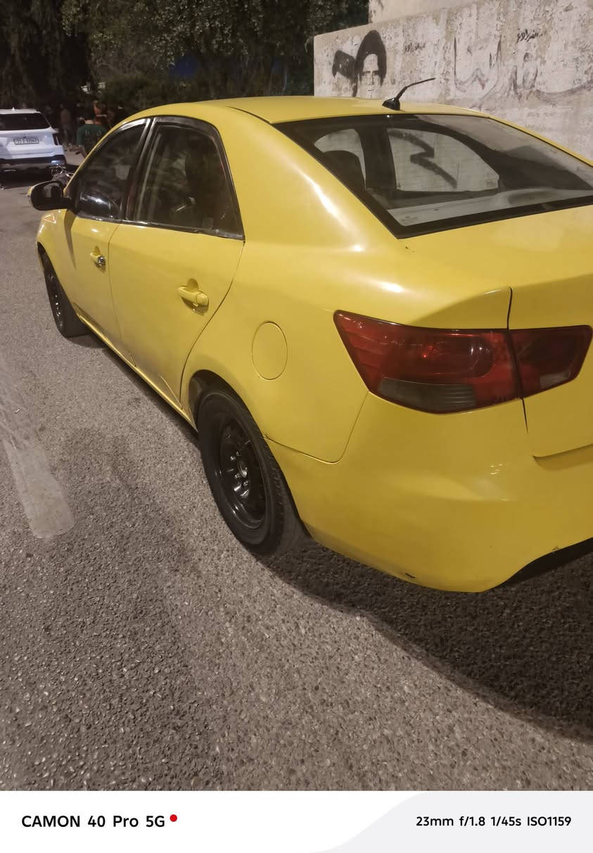 السلام عليكم سيراتو 2009 مكينه جديده والسنوية لغاية ٢٠٢٧ هيئة وغرامات مصفره بيه بيه قطعتين تعمير السياره تجي تشوفه أفضل الك والي السعر 72 للاستفسار ***********
