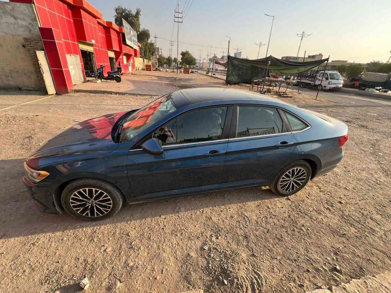 السلام عليكم 
جيتا موديل 2021 رقم اربيل 
مكينه 1.4 تيربو 
العداد 85 ميل
السياره جديده و فول 
ضرر بسيط موضح بالمنشور
مكان السياره ديالى _ بعقوبة
السعر 150 بيها مجال 
للاستفسار اكثر اتصل مكالمة أو واتساب
***********
