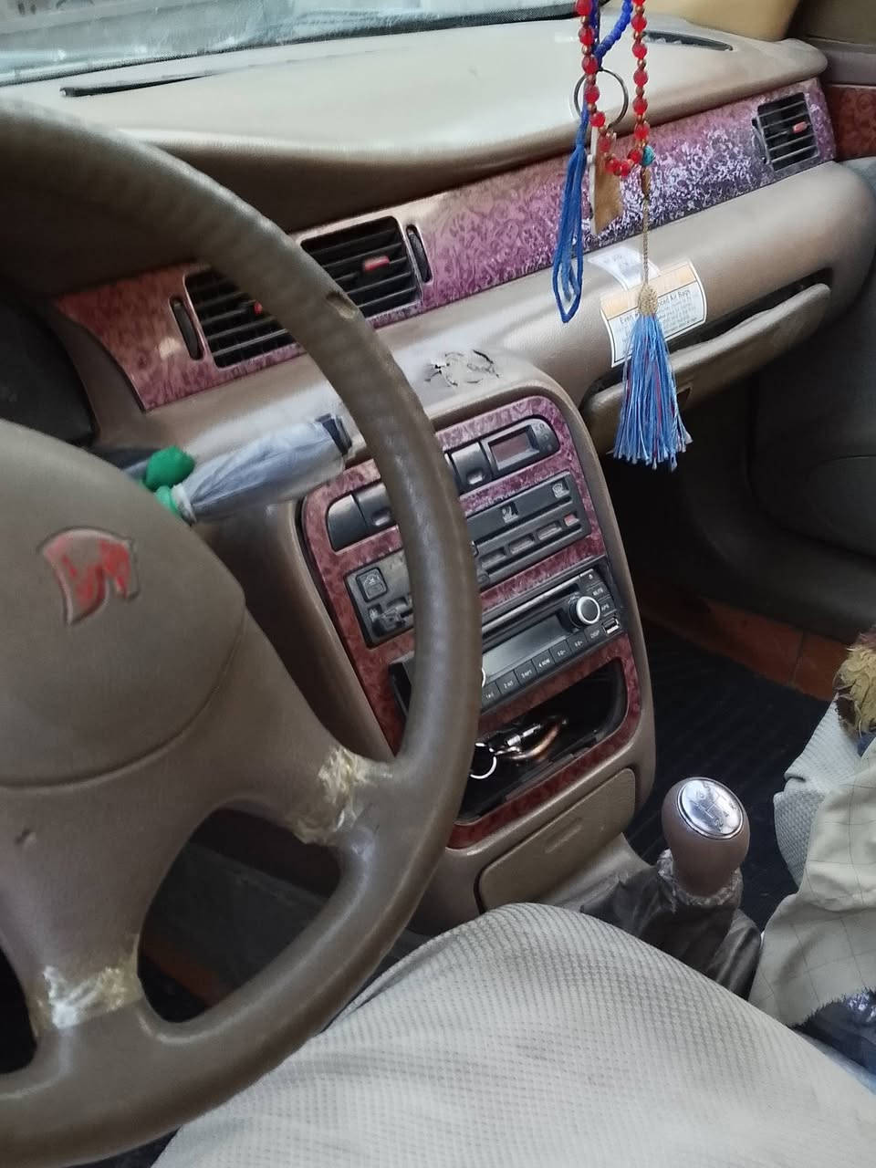 سلام عليكم
سمند 2011  سنوية 2030سيارة نضافتهه نص ونص مكينة ادخن وشاصي الخلفي بي لحيم والباقي كدام العين

سعرهة، ،25وبيهه مجال

للتواصل، ،***********
***********
