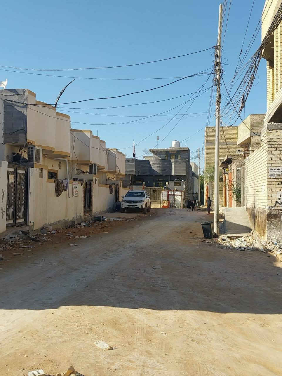 قطعة للبيع مساحة 100متر شبانات قرب الحولي عرض شارع 10 متر ماي مجاري كهرباء السعر 11 وبيه مجال قليل لاتصال ***********
