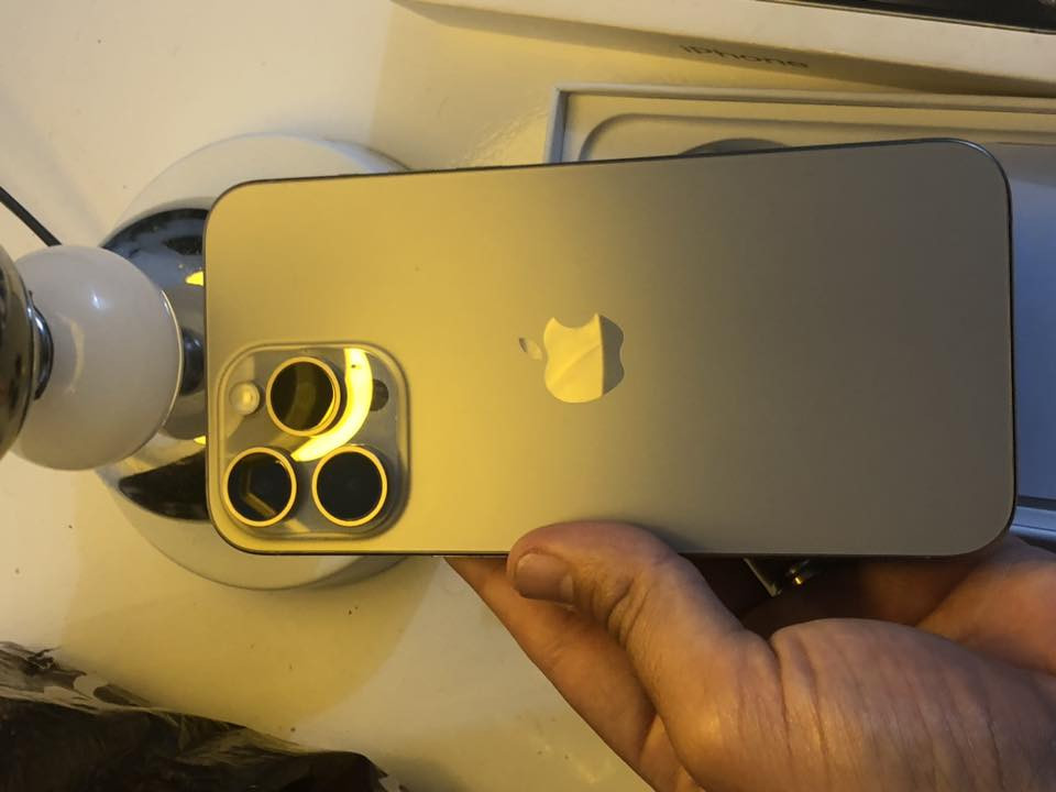 ايفون 15برو ماكس
جهاز وكاله اي قطعه مابدل بي شرط الفحص 

البطاريه 87 وكاله ذاكره 256الجهاز نضيف كلش كلش وياه كفرات 

السعر مليون و75

ناصريه سومر حي المعلمين 

***********
