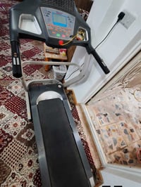 جهاز جري • مستعمل قليل • يتحمل ١٥٠كجم