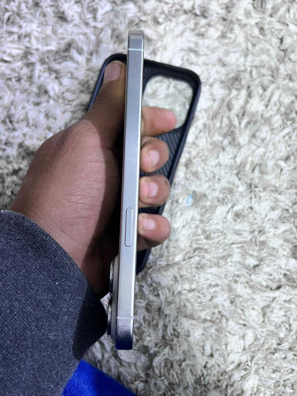 السلام عليكم ايفون 15برو ماكس ذاكره 256 بطاريه 91 جهاز وتر مامفتوح ابد بعده جديد زلغ مابي السعر ١١٥٠وبي مجال قليل متوازي علا بيعا عنوان بغداد المنصور ***********
