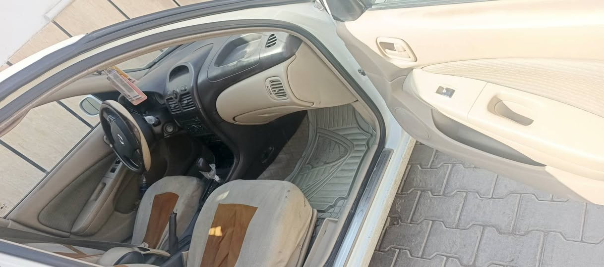 السلام عليكم سياره نيسان سامسونك موديل 2007 رقم انكليزي بغداد دولي هزه جديده سياره كل نقص مابيهه جاهزه من كل النواحي تخم تاير جديد صدر جديد عليه ادامه كامله *********** سعر 75 وبيه مجال
