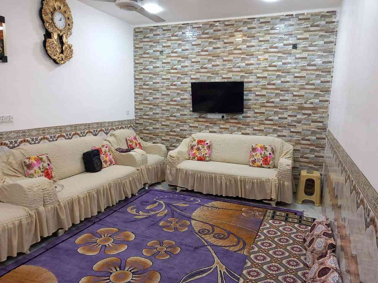 بيت طابق واحد للبيع او مراوس 

العنوان الرمادي التأميم حي الزيتون خلف محطة الميلاد 

مساحه 200متر 

مفوّض بل الطابو صرف 

بناء بلوك 

شارع 15متر 

سعر 60مليون وقابل للتفاوض 

الاتصال ‏‪***********‬‏

عنوان المكتب الرمادي خلف العاب السندباد قرب مصور احمد حمزه 

تابع مكتب ليصلك كافة العروض العقارية 

نستقبل كافة العروض العقارية
