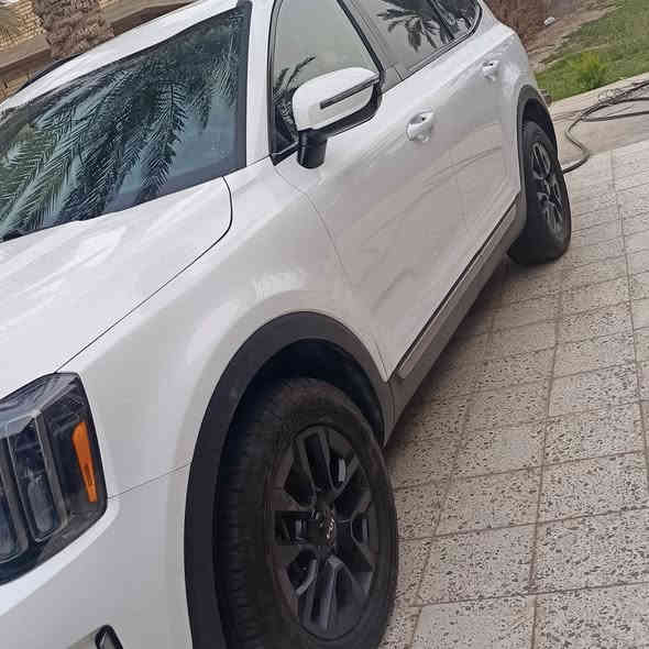 السلام عليكم
للبيع 
كيا تيلوريد 
موديل 2023
Sx x pro
فول مواصفات فول معروفه موصفات حادثه تانكي بنزين فقط

مكفوله كفاله عامه سعر 345
***********

