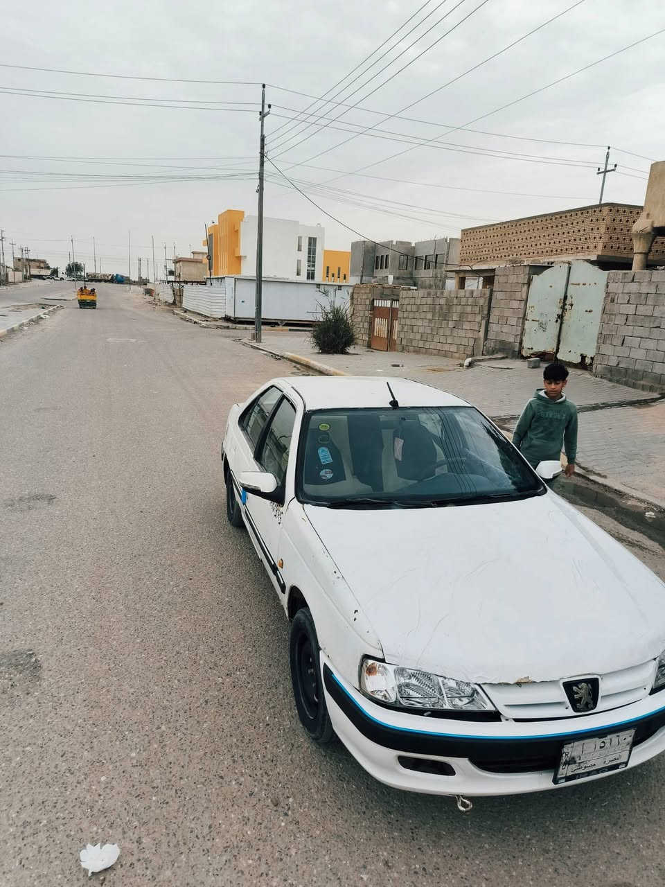 سلام عليكم بيجو بارص مديل 11 راعيها يريد مداور سياره صاقطه 2016 تعمير جديد من قير الخياسات مطلوبه 250الف ستوني مبدل مكينه يساكو  سعر (28)بيها مجال بصيط المكان بصره كرمت علي المجديه ) ***********
