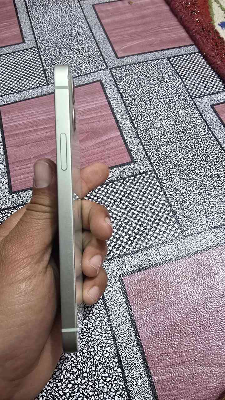 ايفون للبيع 12عادي مبايل مكفول من اي عطل غراضه كامله ذاكره 128 بعده وتر بطاريه 81 اصدار is26 مكاني ميسان البتيره ***********
