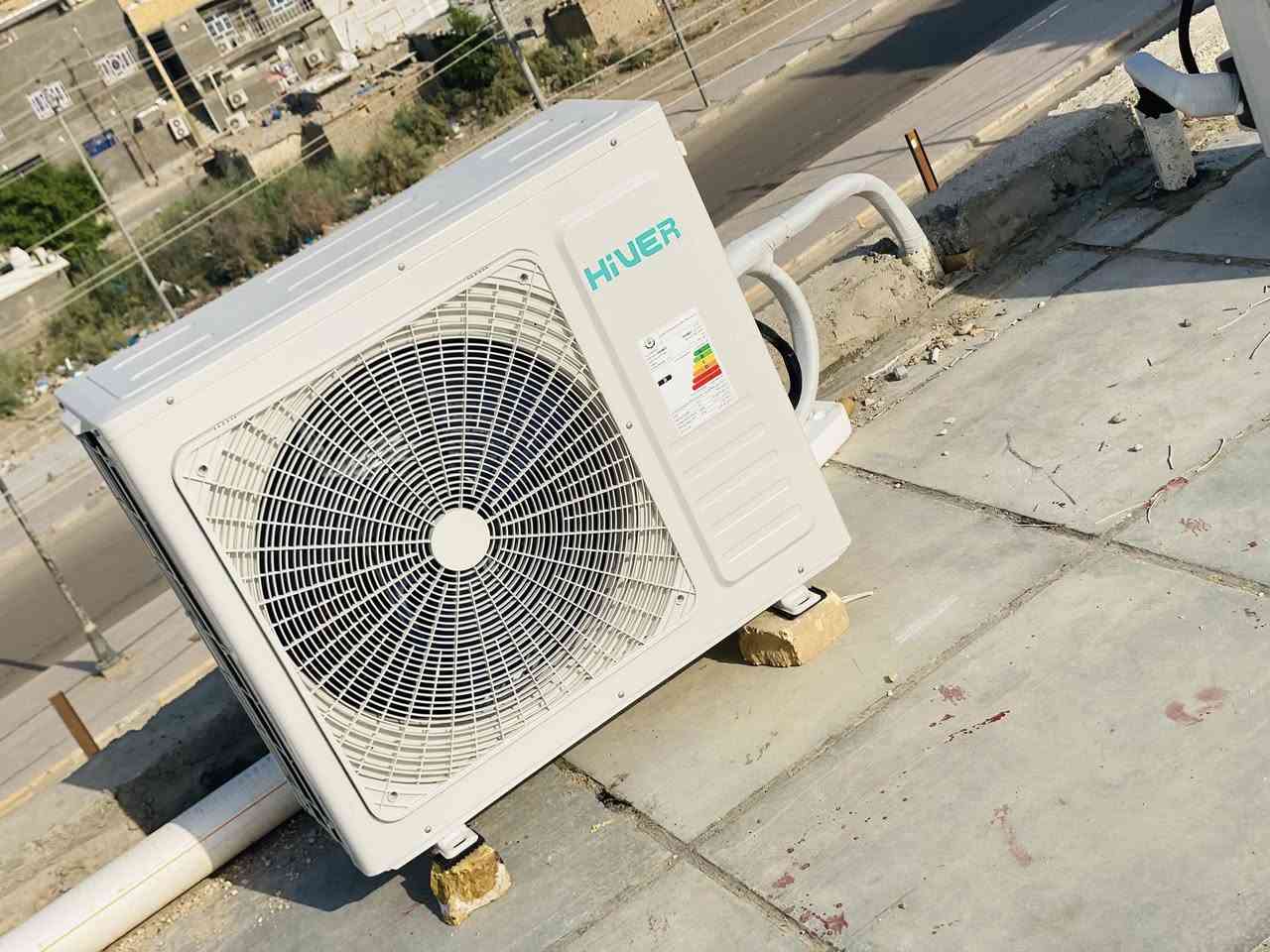 السلام عليكم مستعدون لنصب وغسل وصيانة جميع أنواع السبالت شغل نضيف درجه اولى داخل ذي قار والأقضيه والنواحي 
***********
واتساب /اتصال
