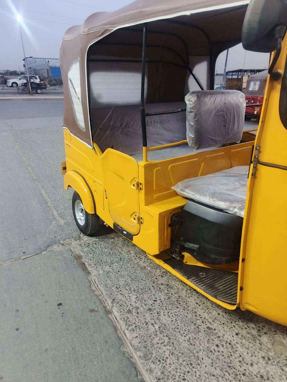 السلام عليكم تك تك لبيع مديل 21 شهر 10بيه صبغ دوس وكاعيه اماميه الماكينه مكفوله تنقيص تبخير رقم ‏‪***********‬‏ بغداد مدينه الصدر
