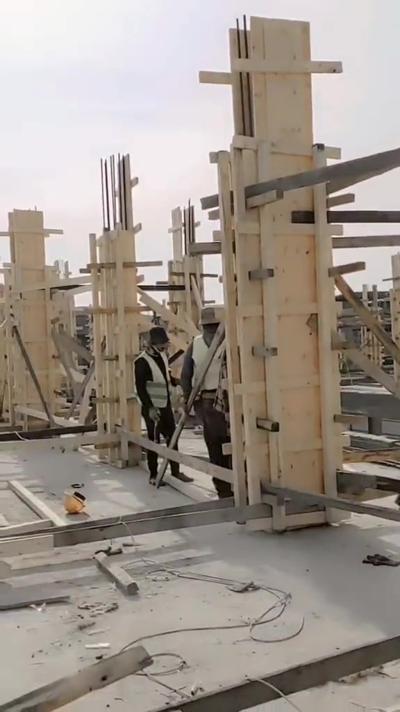 السلام عليكم خوتي احنه من البصره نتشغل البصره عماره بغداد كربلاء بغداد النجف كادر نجاره واحداده تسليم هندسي تواصل ستاذ سجاد *********** وبخدمتكم

