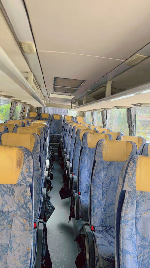 السلام عليكم سيارة صيني 2003 تبريد حداده مكينه كير كفاله تبريد صيني دواخل جيتي رقم انكليزي بسمي تخم تايرات مكينه كمنز 6 كير 6نمر سيارة جاهزة جوبلس عدد ركاب 40 نفر السعر 215 وبيه مجال اتصال ***********
