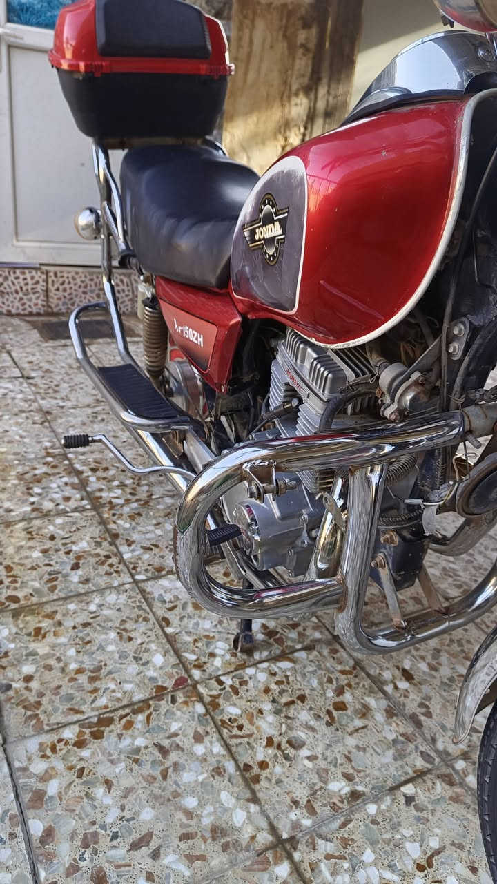 للبيع جونده 2012 فول نضافه كله بلادي شلعه تشك الكاع مثل ما اتشوف الدراجه خير من الله جديده المكان كربلاء  طويريج حي العسكري (800)*********** كلشي بيه جديد
