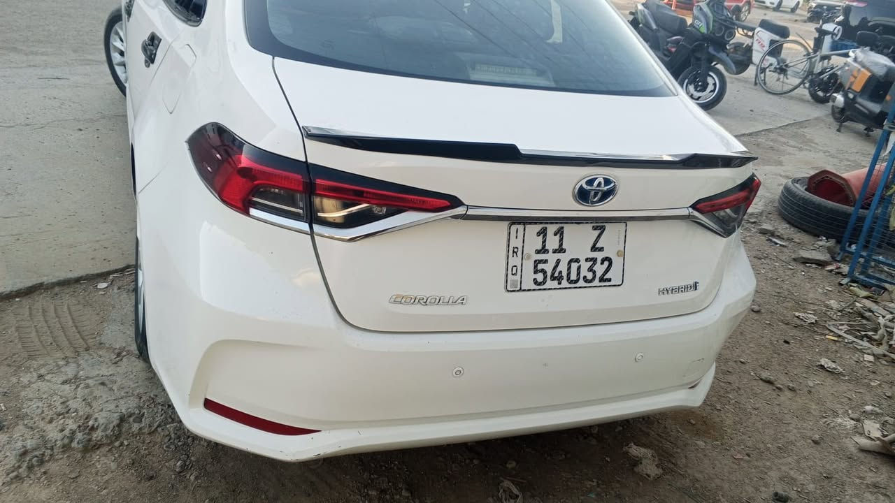 السلام عليكم للبيع او مراوس
كورلا ٢٠٢٣ هايبرد شكل الخليجي 
بيه ٣ قطع مبدله اصليه بدون دواخل
رقم بغداد باسمي مكاني بغداد البياع
السعرر ١٢٥ وبيها مجال بسيط
***********
