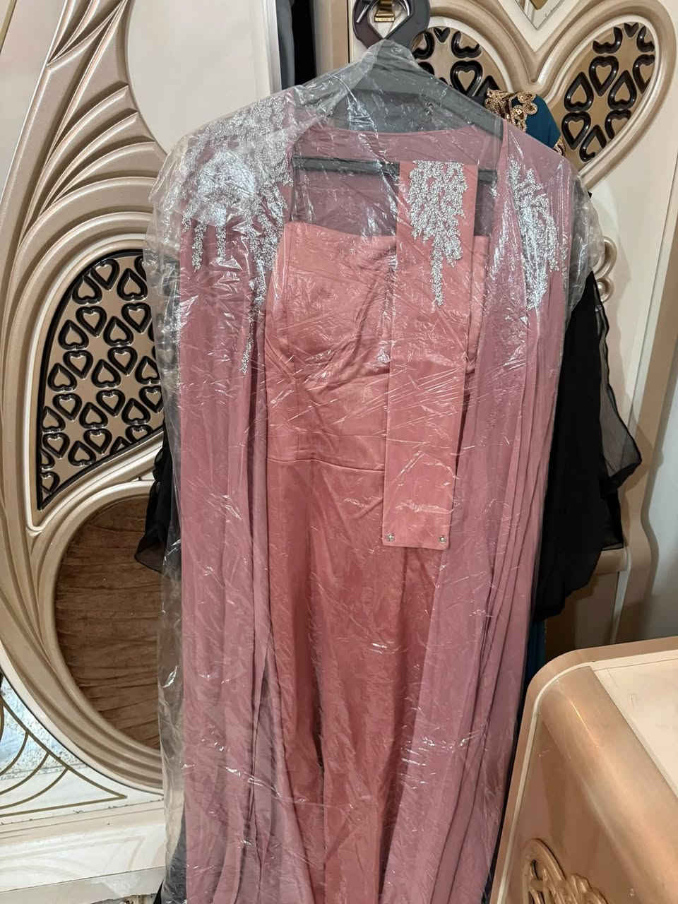 فساتين بيهن جدد وبيهن مستخدم مره للبيع


**إذا كنت صاحب هذا الإعلان وتريد حذفه لأي سبب، رجاءا أرسل رسالة إلى الدعم الفني**