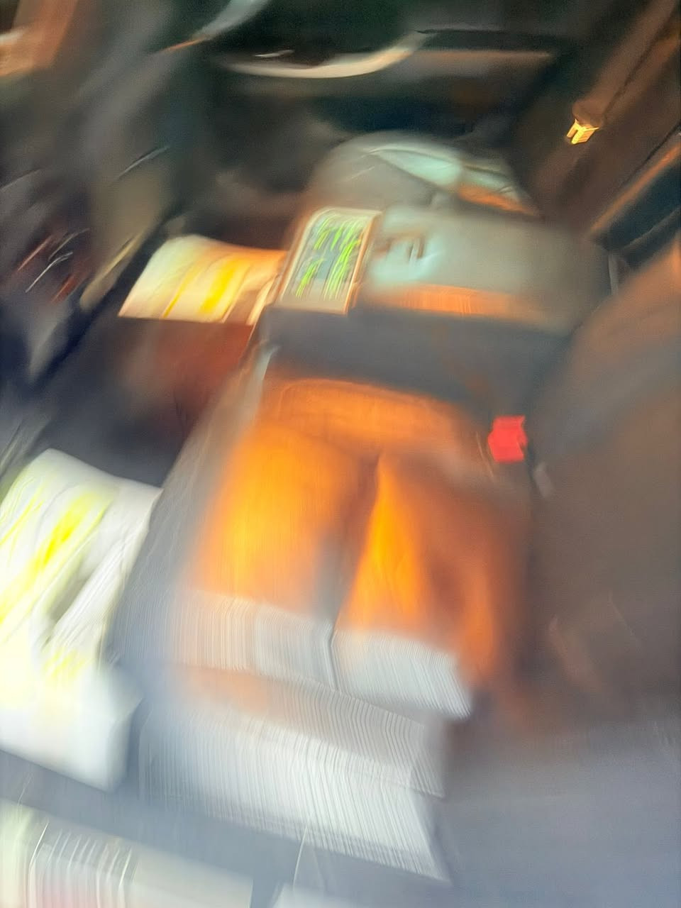 ﷽
السلام عليكم ..  تويوتا  ((   ماجستا.  ))
موديل 2010 سنويه 2028 
ولاشخط فول مواصفات VI
قرار مبايعات
✅  ♕  المواصفات ♕
✅️(بصمه)5 ابواب شفط 
وجنطه يدات لمس
✅عداد الكتروني دبل عينه 
✅  اصل كرستال 
✅  كشنات كهربائي 4
✅  مري اشاير + ترحيب+شفط بلاد  
✅  كامرة خلفية 
✅  نفكيشن خرائط 
✅  تحكم  خلفي كامل بلصوت 
✅   دمام خلفي  
✅مثبت سرعه
✅ غرفة اسود
✅دركه صاج ملكي 
✅ سستم ايرباك
✅ ويل كب بلادي 
✅ حساسات خلفيه 
✅ لدات امامي 
✅  شاشه لمس
✅ استيرن كهربائي
✅ سيديي 6 اقراص
✅. حافظة نضارات 
 وبعد بيهه مواصفات ماذكرهن 😍
الون احمر  )

العنوان : ألنجف ألا  
***********
