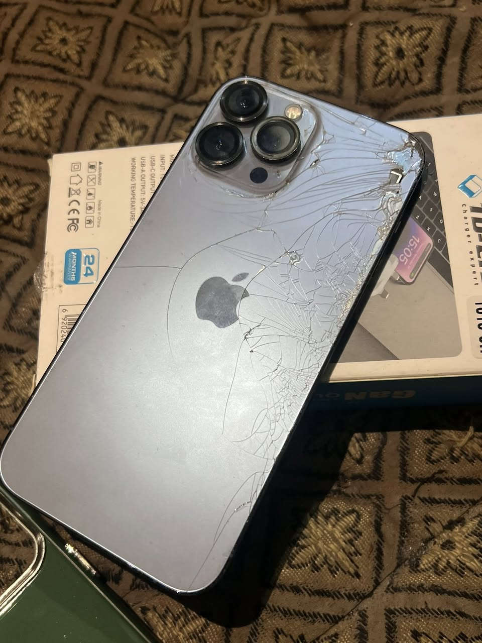 السلام عليكم |13 برو ماكس للبيع بطاريه 77 بلاي كلشي ممبدل بي شي شرط فقط الضهر مكسور امامك يتبدل ب40 الف بلادي حط سعرك ب خاص ونتراهم


**إذا كنت صاحب هذا الإعلان وتريد حذفه لأي سبب، رجاءا أرسل رسالة إلى الدعم الفني**