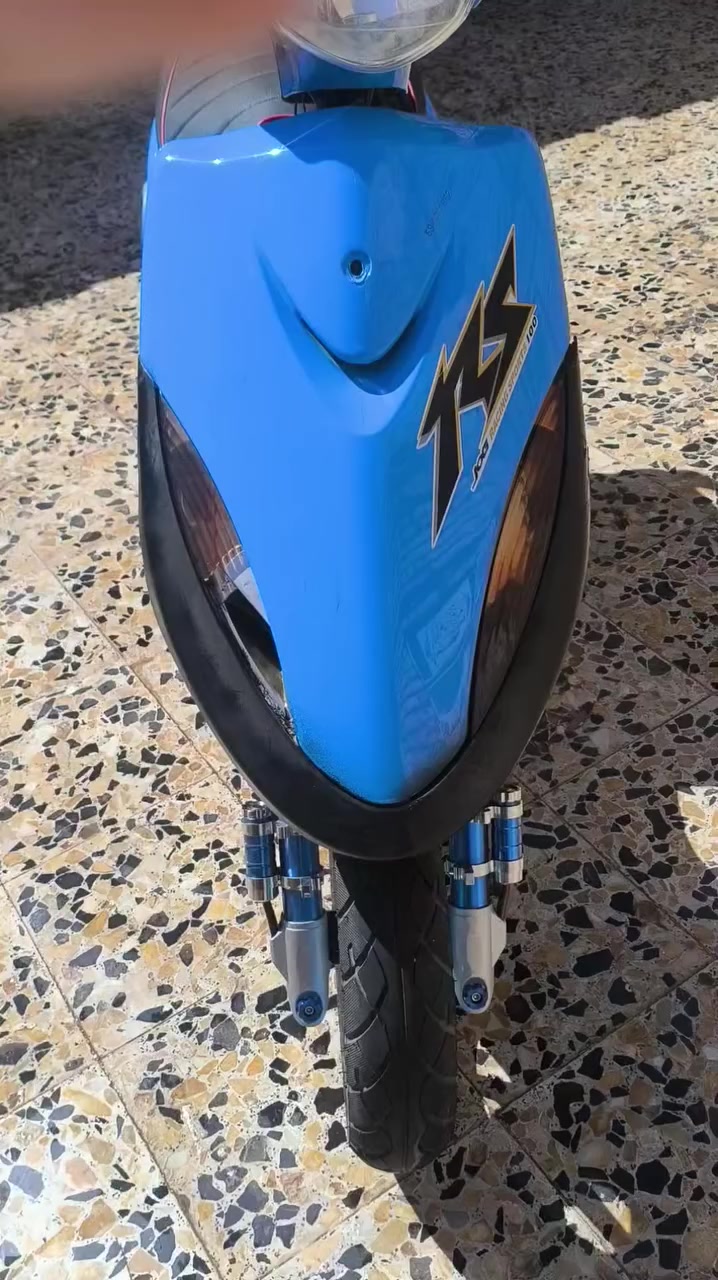 السلام عليكم شباب ماكس للبيع بلاديه أوراق صارلها شهرين طالعه من الوكيل الشراي يتصل  على الرقم ***********
