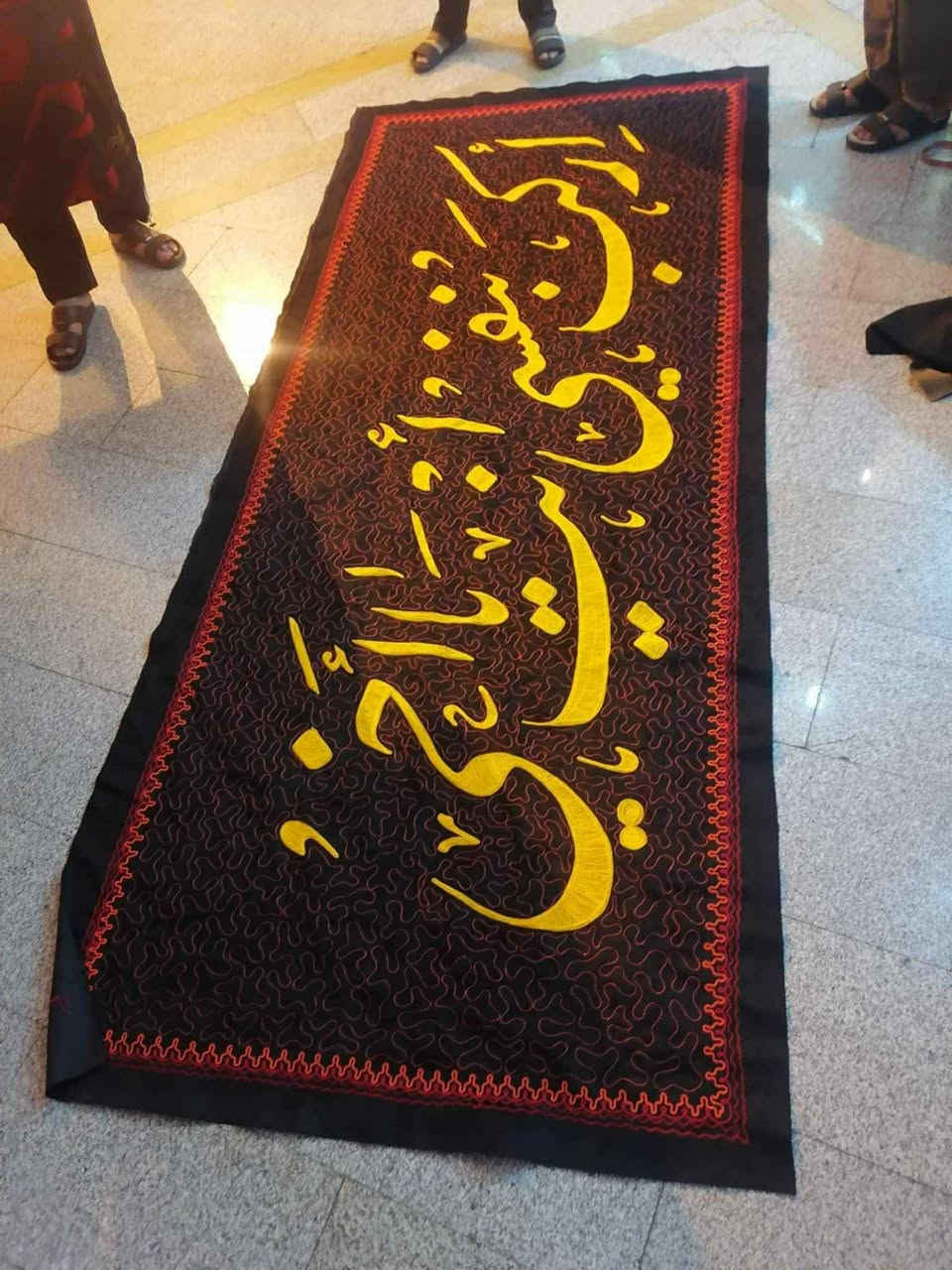 بوسترات تطريز درجه الاولى للبيع اكو مترين بمترين واكو 3 عرض ورتفاع متر و40 للاستفسار وتساب ***********
