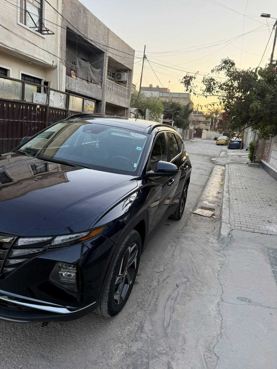 السلام عليكم 
توسان ٢٠٢٣ هايبرد فئة Htrac
فول مواصفات حادث بنيد فقط مصلح نفسة بدون ايرباك رقم بغداد
مابيهة اي نقص للبيع او مراوس بأحدث
السعر ١٩٢ ورقة
***********
مكاني بغداد
