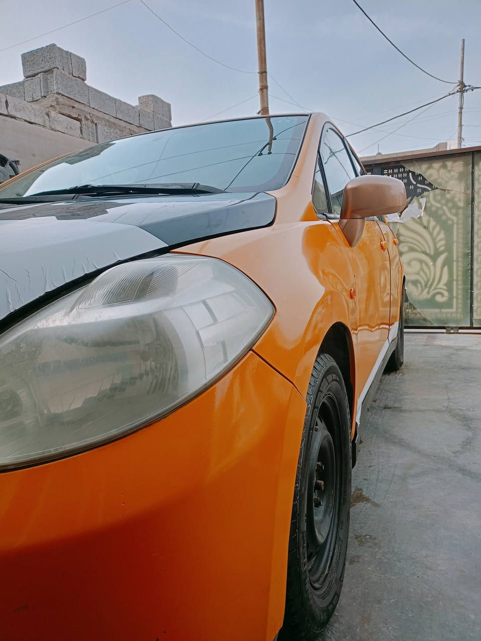 نيسان فيرسا وارد كندي موديل 9 محدث الي 12 سياره بسمي شرط تحويل فقط سياره بي بطاقه بنزين محرك 18 جديد وكير  اوتو اي تي جديد ضفيد جديد مكان سياره كركوك  سعر 52 اي استفسار***********
