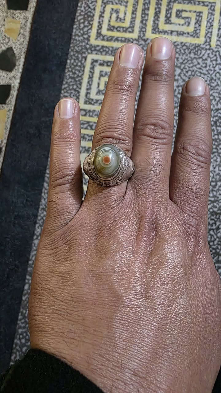 مراوس بلوي نباعي خاتم كون صياغه ثقيله او يماني قديم صياغه هم ثقيله سعره هاذ الخاتم السليماني القديم جدن ١٥٠ الف كون الي يريد مراوس يجيني للباب البيت بغداد مكاني


**إذا كنت صاحب هذا الإعلان وتريد حذفه لأي سبب، رجاءا أرسل رسالة إلى الدعم الفني**