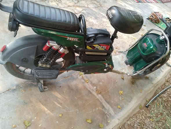 #السلام عليكم 
#دراجه شحن للبيع 
#نوع His
#1500w
#60v

#خمس بطاريات 
#سرعه 99 
#اشاير شغاله 
#كهربائيات كلها شغاله وشرط 
#فول مواصفات 
#تايرات جديده 
#وياله عدله شرط 
#موديل 2024
#مستخدم شي قليل شرط
#بطاريات شرط جديدات شركه 
#شاشه تشتغل كلشي فول وعله حسب الأصول 
#مرايات 
#لايت زينون 
#فول مواصفات وشرط 
#السعر خاص او خابرني وتدلل  بي مجال بسيط
 #شرطـ شرط .....
***********
