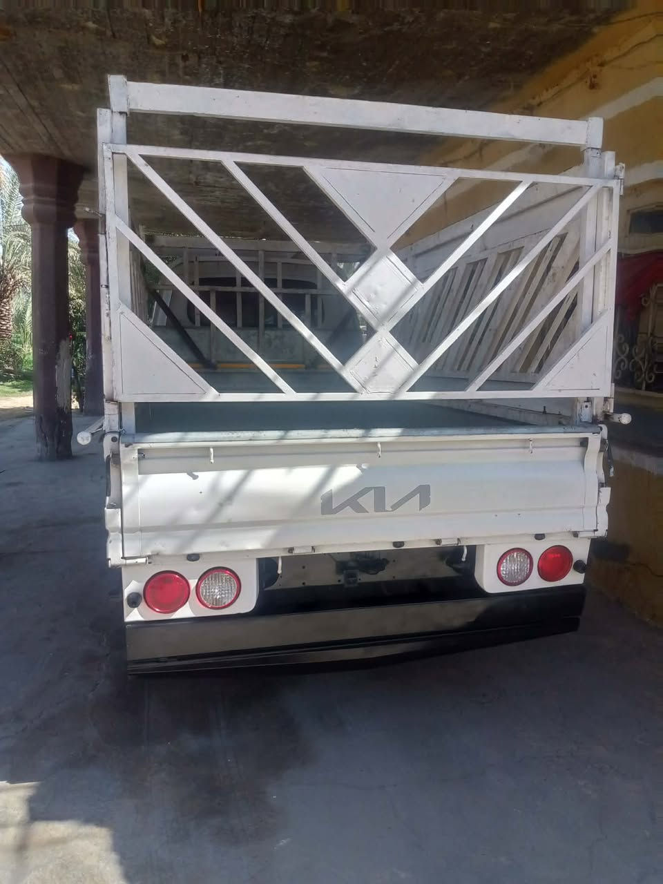 السلام عليكم كيا فحل مفتوح للبيع محرك كير اكسن مكفول تخم تاير محور 14محجر السياره موديل 2022 بغداد مكاني بابل السعر 153 وبيها مجال  الاستفسار ***********
