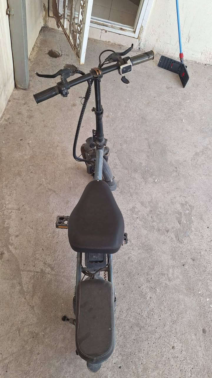 للبيع ماينل شحن قيم وخذ شاحنته انقطعت و تاركه صار اكثر من 4 اشهر يعني تايراته يرادله نفخ سعر قيم و تدلل امريكي اصلي ***********
