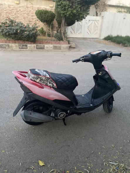 السلام عليكم دراجه ماكس عدله 120 للبيع دراجه بحالة الوكاله مكينه ناعمه ما تسمعلها صوت دراجه نضيفه شلعه معدل سعر خاص 
للاستفسار *********** وبيه واتساب 
المو شراي لا يخابر ولا يتعبني مكاني بغداد الاعظميه
