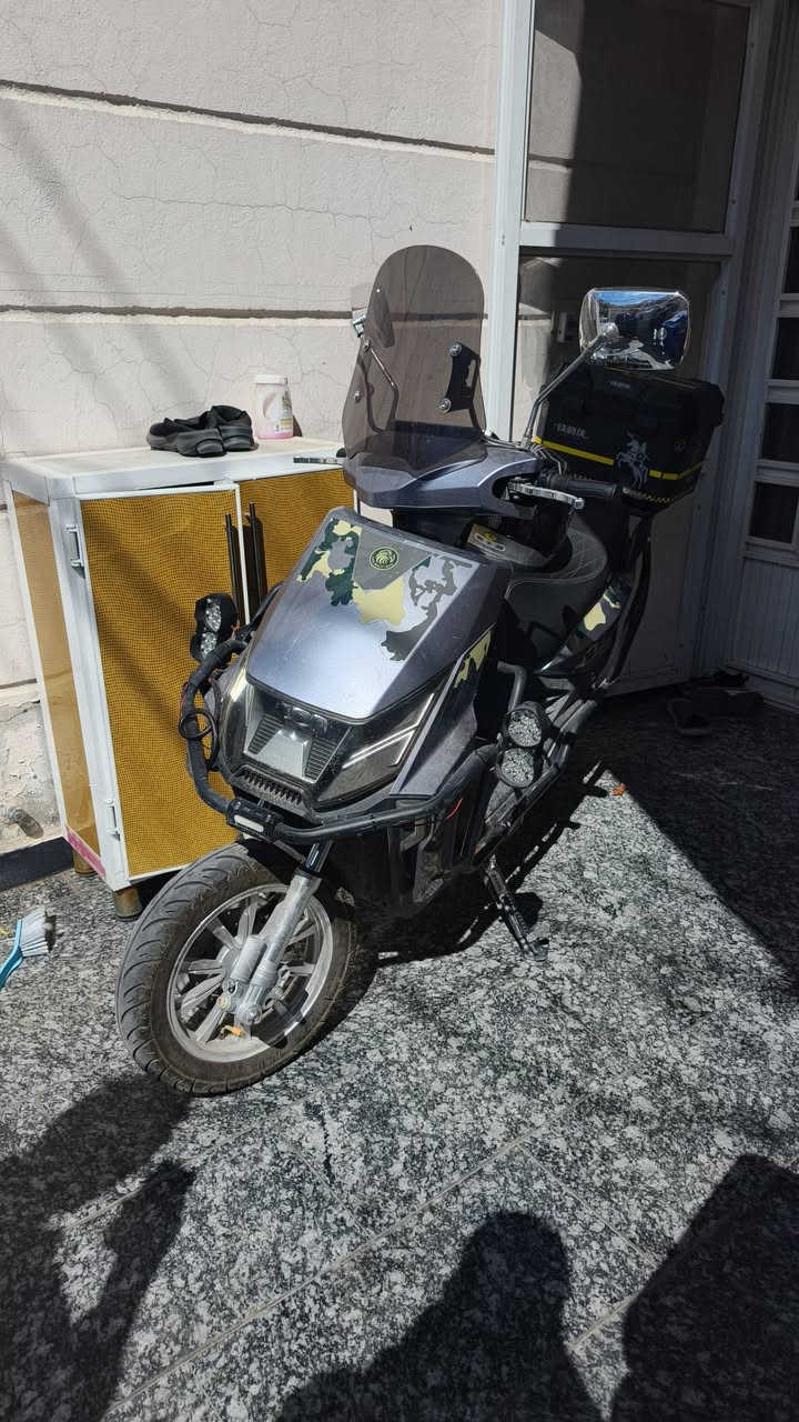 السلام عليكم سكنس شحن للبيع او المراوس حسب الرغبه
السلام عليكم سكنس شحن للبيع او المراوس حسب الرغبه 7 بطاريات دبل تمشيك شحنه الوحده 60 كيلو حقيقي عداده حقيقي بطاريات جديدة و ما تعبانه مصارلي هواي من شادهن بيه ديجي صوت عالي كلش و المشكلة البيه الوحيده القفايص مال جاملغ الامامي مكسورات و ماعرف الحمهن هنة بلاستك و موجود الجاملغ بالبيت
السعر مليون للبيع او المراوس بسكنس او غيره بس شويه اكبر
العنوان بغداد البياع
الرقم ***********
