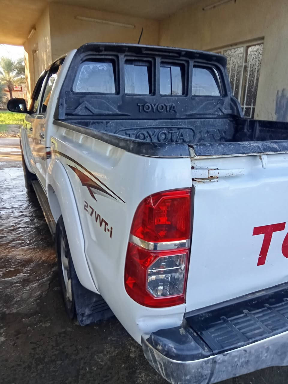 للبيع هايلوكس 2014 رقم دهوك في استفسار *********** المكان بغداد الطارميه
