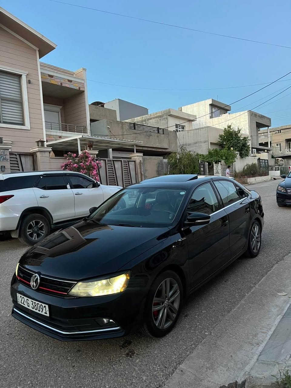 جيته SEL ٢٠١٧ 
مكينه 18 تؤربؤ فوول مواسفات سلايت كوشن جلدو كاره با شاشه گه وره گير توماتيك سياره كه زور خاوينه گير مكينه به شرت ته قه و ره ق به شه رت تازه سيرفس عام كردوه بێ ئێرباگ سياره كه دوو جیگای بچوکی PDR له گه ل دوو جیگای بچوکی ساردە بە کلین داخیل بووە کاتی دهۆک  سەناوی تا 2030 نوێکرایتەوە بە ناوی خۆمە 
سعري 145 کەمێک مەجال 
*********** أربيل, العراق
