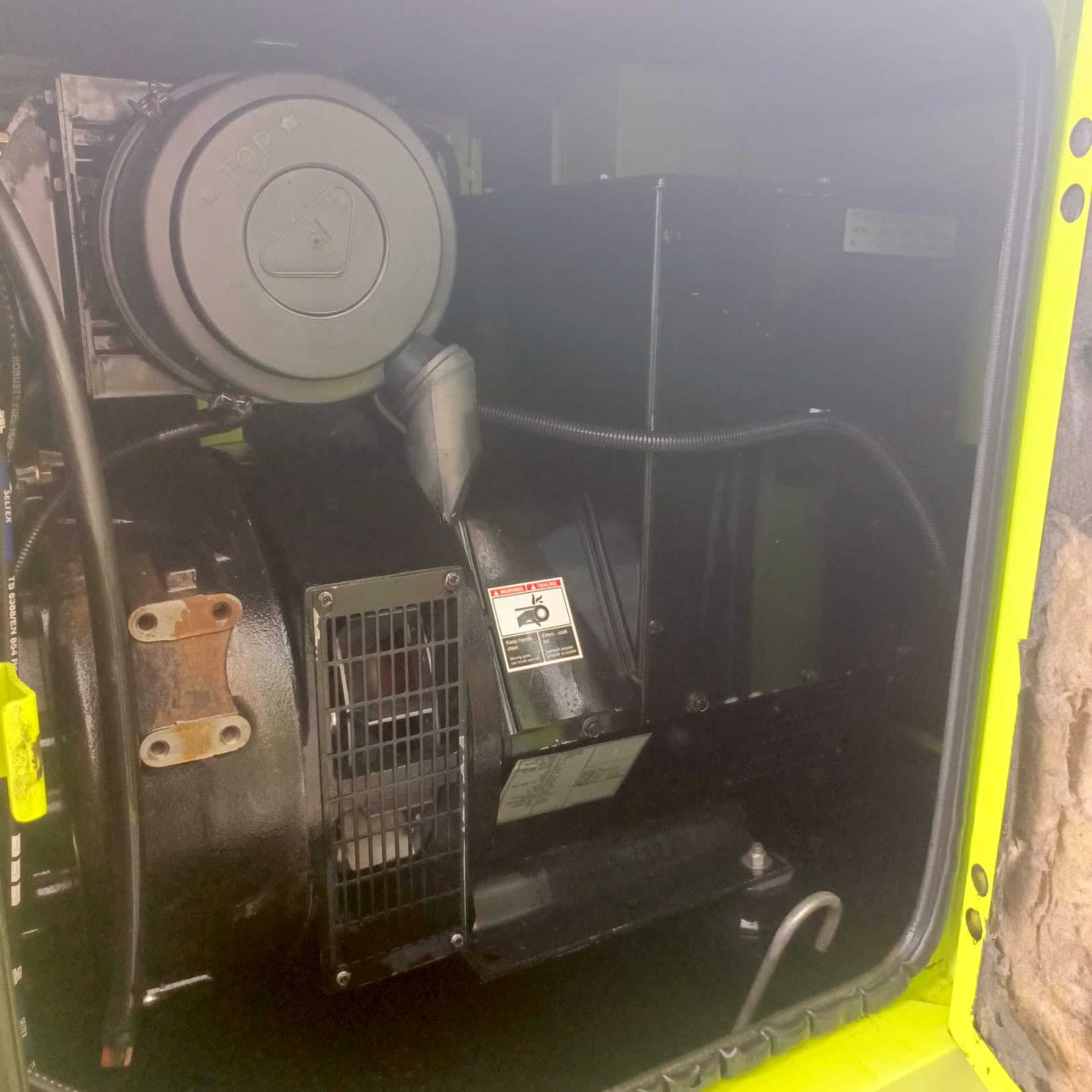 مولد بيركنز  انكليزي ٤ سلندر سوبر  كاتم
توليد ٧٥ كيفي 
العنوان بغداد 
***********
