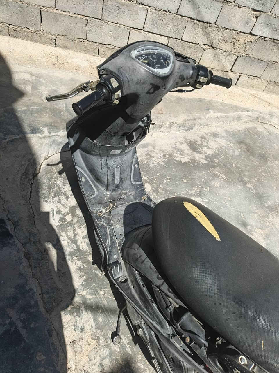 سلام عليكم كامله مكمله مابيها كل نقص بس باتري كاعد شغاله سلف وهندر نكره بكل وقت بلاديه مكينه خرسه سعر600وبيها مجال قليل ‏‪***********‬‏
