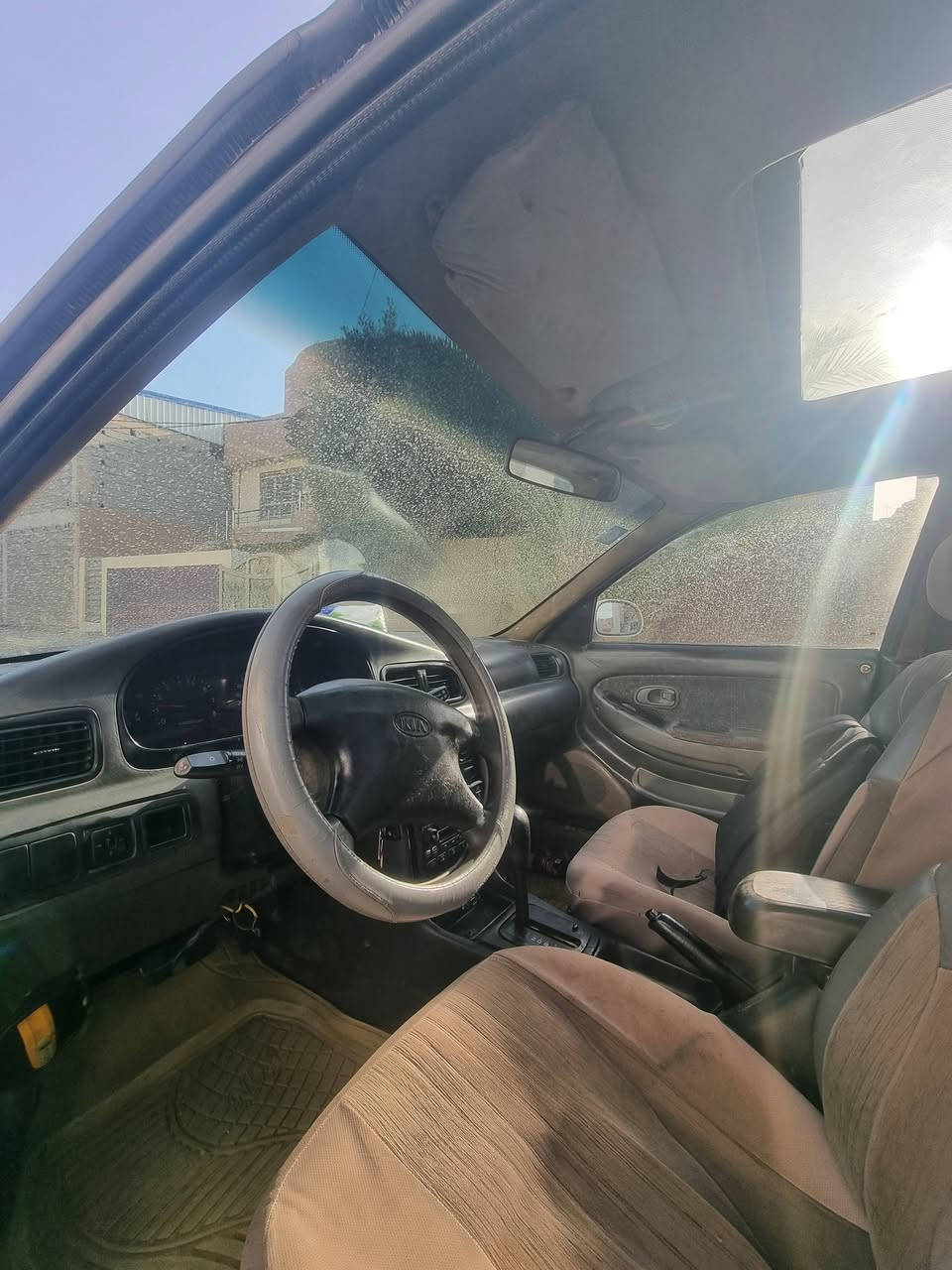 كيا كردوس ٢ موديل ١٩٩٩
مشروع وطني رقم الماني  صلاح الدين سنويه لغايه ٢٠٣١ تحويل مباشر
اقتصاديه لاصرف ولاتبخير
مال جناي ٢٣ سنه يمنه 
تبريد تدفئه تخم تايرات جدد 
تشغيله نص نكٓره سلف
كير محرك خير من الله 
بانوراما 
لون صحراوي
بيه نواقص كدامكم تجي تشوفه وتشلع عيني موديل ٩٩  
*********** واتساب موجود سعر مناسب
